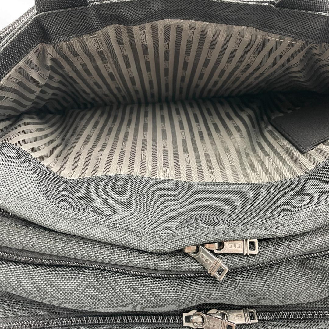 良品 TUMI ビジネスバッグ ナイロン ブラック エクスパンダブル