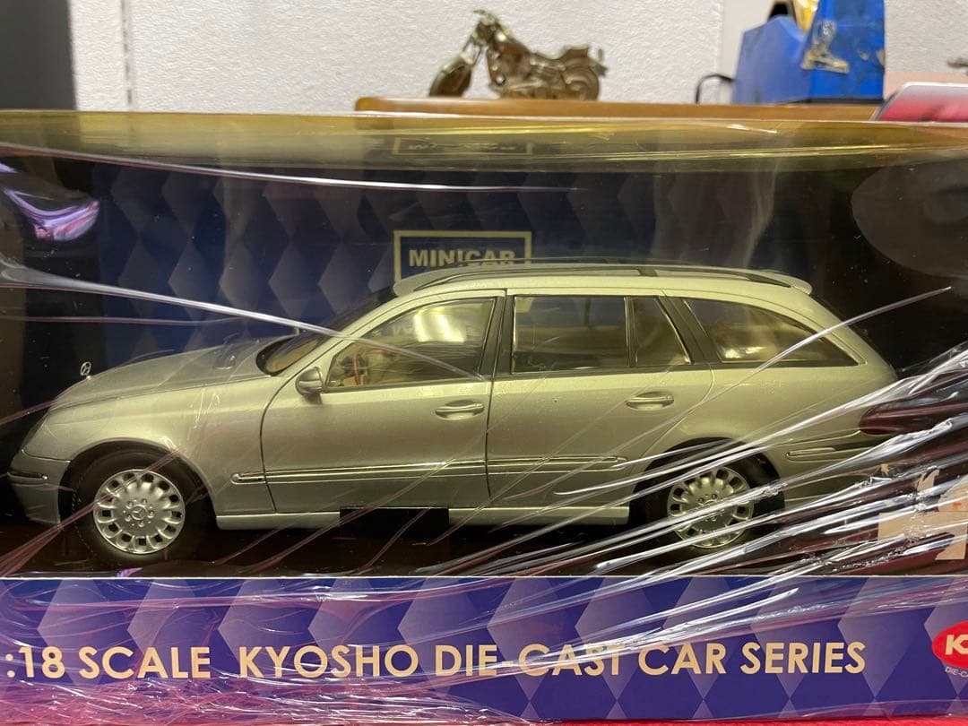 京商　メルセデスベンツ　ステーションワゴン　Eクラス