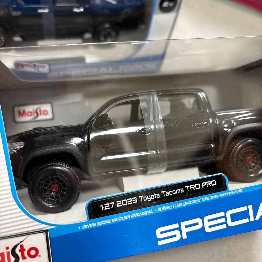 ミニカー Maisto 1/27 TACOMA Hilux