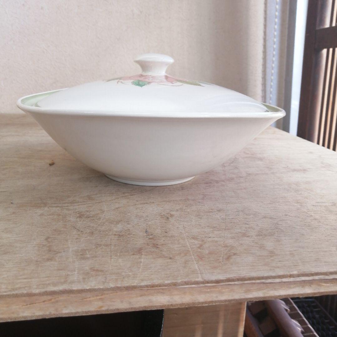 スージークーパー　パトリシアローズ　チュリーン　蓋付　イギリス　アンティーク