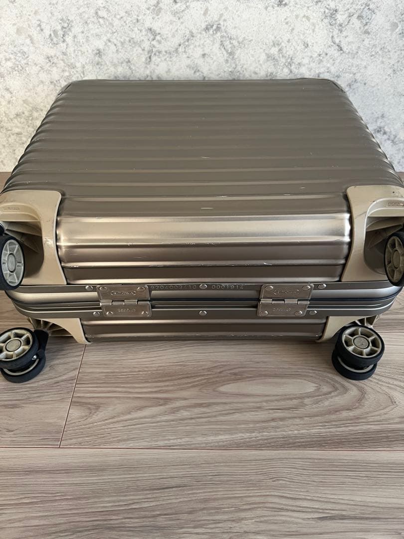 TAMO RIMOWA リモワ トパーズ チタニウム ビジネストロリー4輪