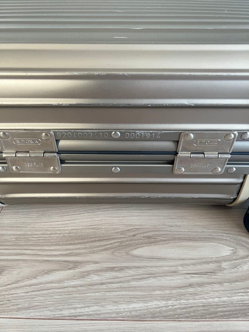 TAMO RIMOWA リモワ トパーズ チタニウム ビジネストロリー4輪