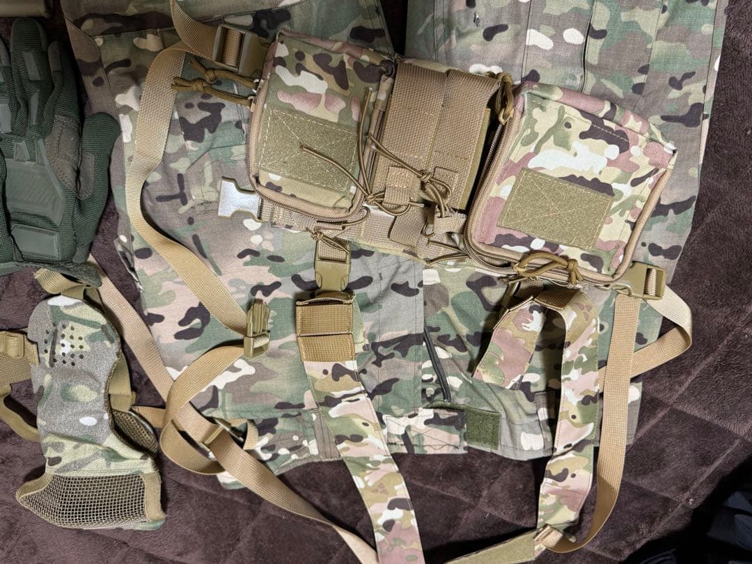 サバゲーウェア　装備