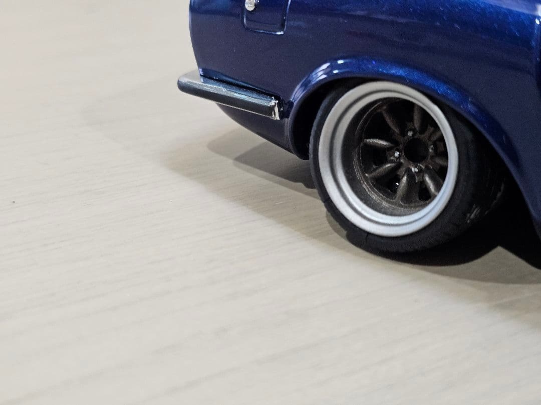 京商　1/18　日産　フェアレディZ　（S30）Street・ Sports