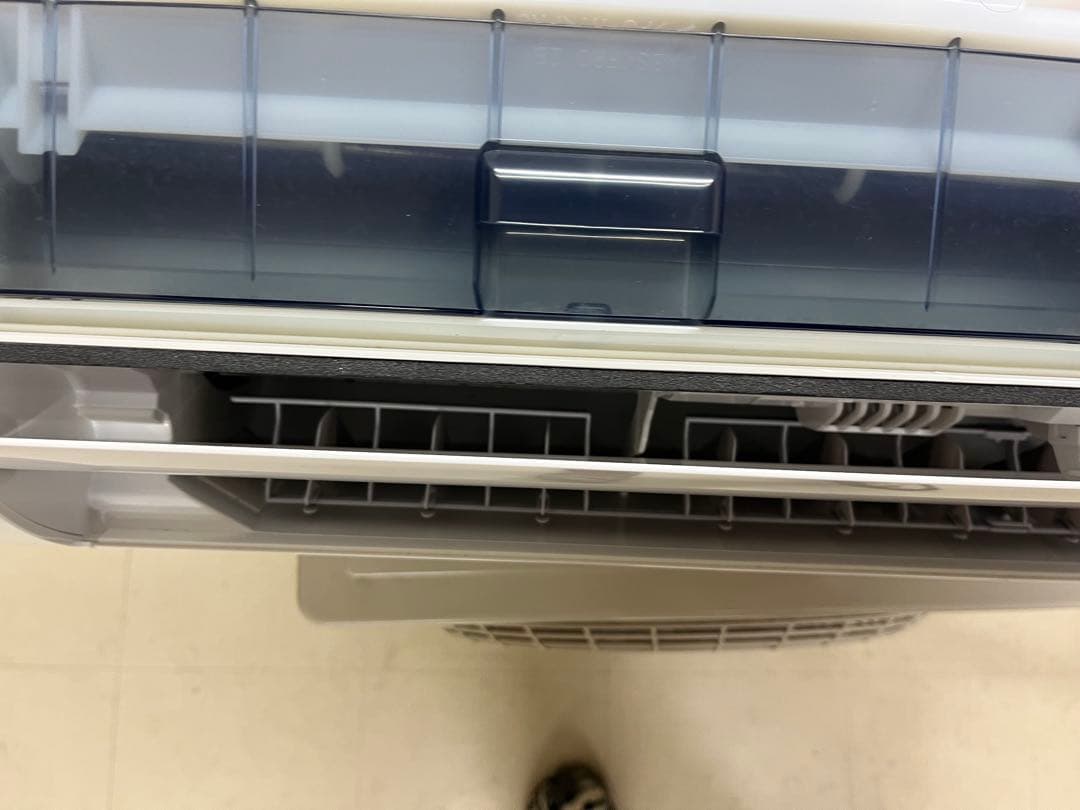 エアコン　シャープ 2023年製 形名 AY-R22F-W