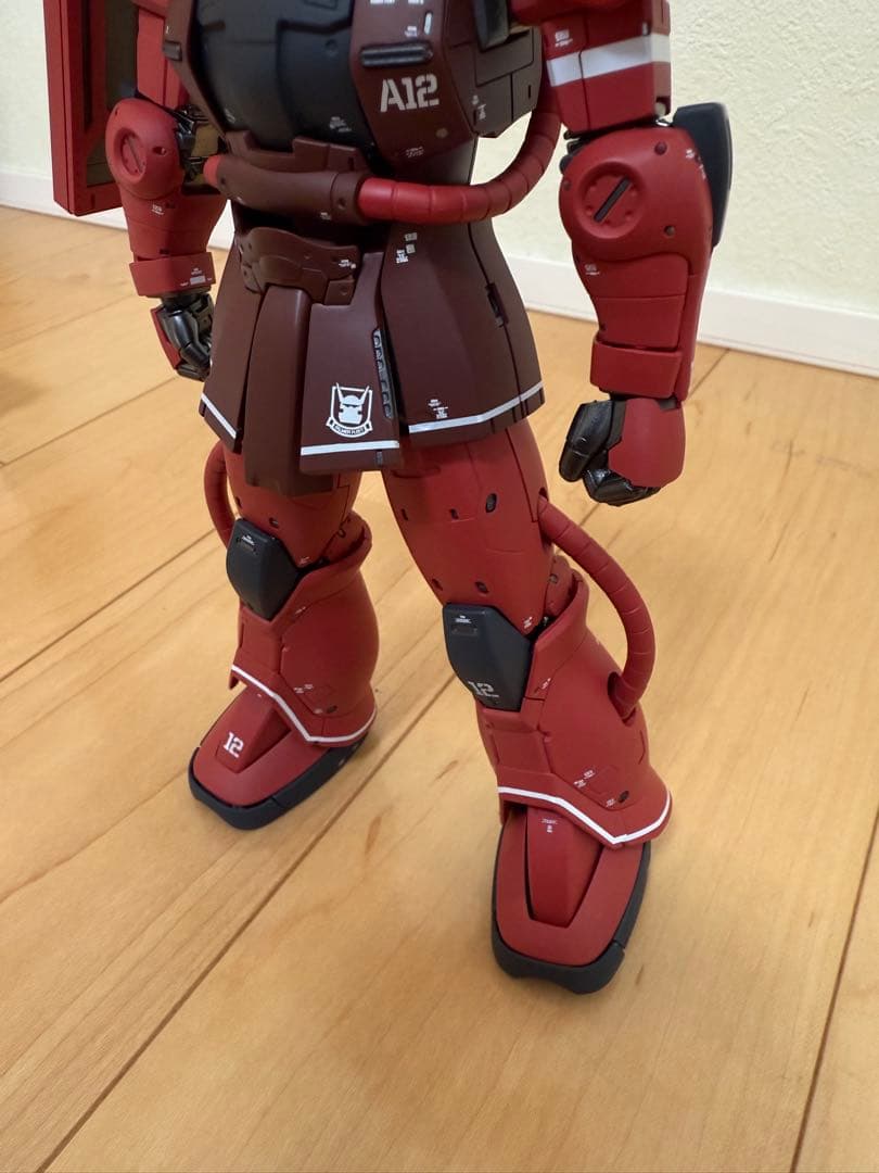 メタルコンポジット MS-06S シャア専用ザク 開封美品