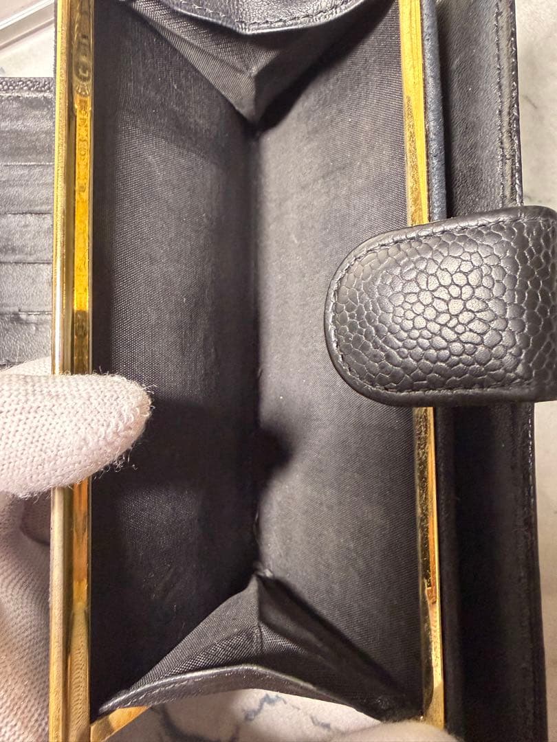 CHANEL キャビアスキン ブラック 二つ折り財布