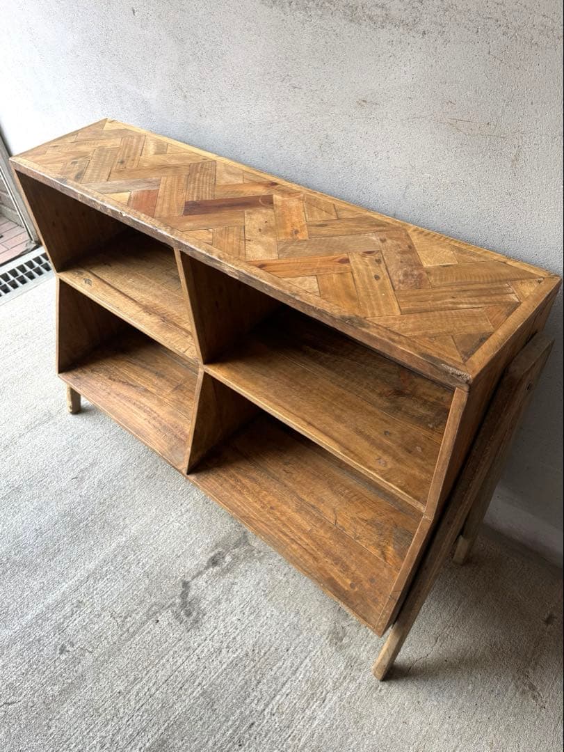 ヴィンテージ　本棚　シェルフ　古材　ヘリンボーン　アンティーク 1点もの