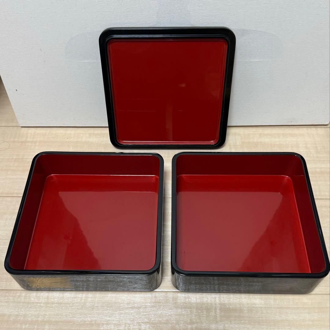 ごっちゃん　輪島塗 黒塗内朱 金銀沈金 羊歯紋様 二段重 重箱