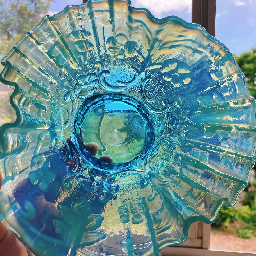 ブルー　オパルセント　ウランガラス　フリル ボウル フェントンかも