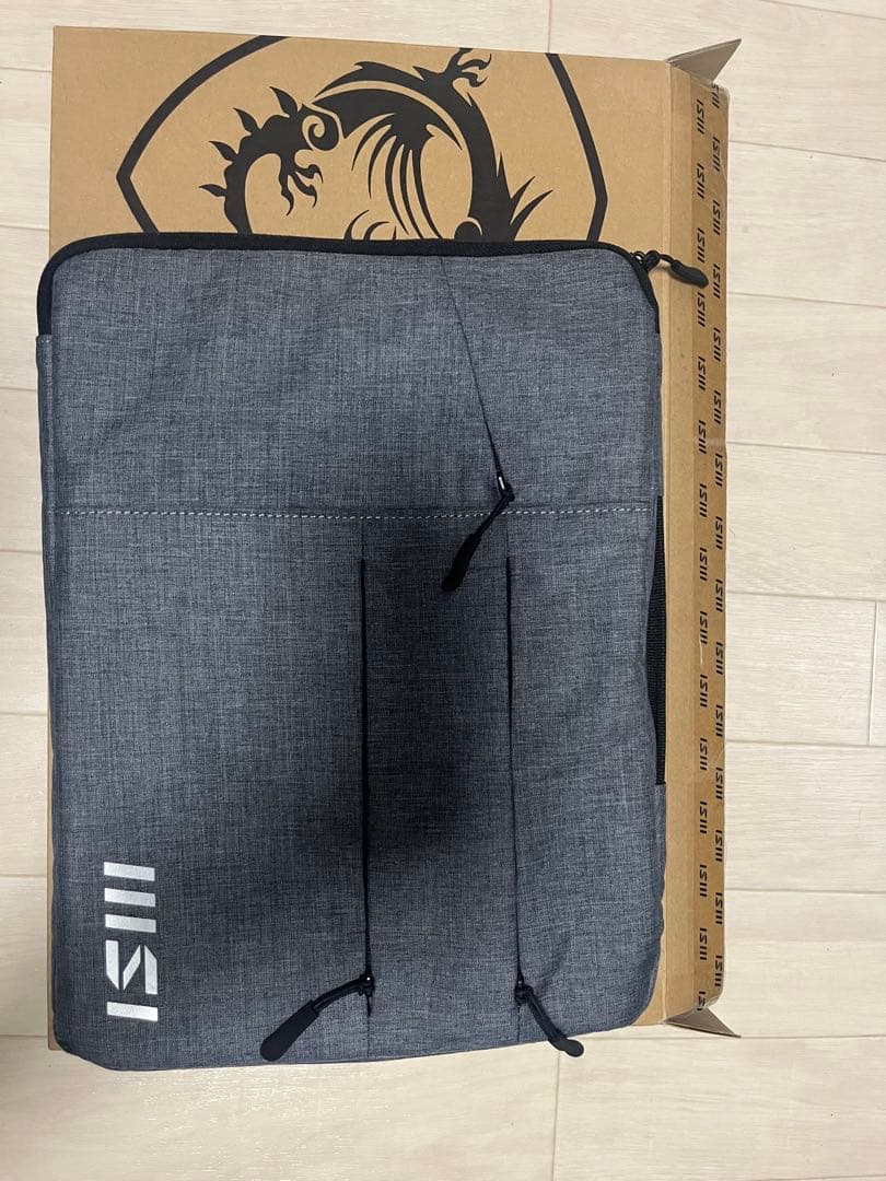 【ほぼ新品】 Modern 14 B11MOU ノートPC