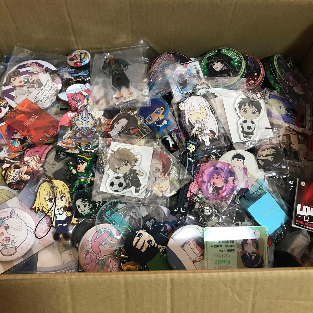 アニメグッズ　大量まとめ売り600点以上