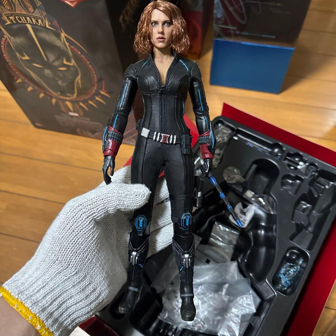 ブラックウィドウ ホットトイズ