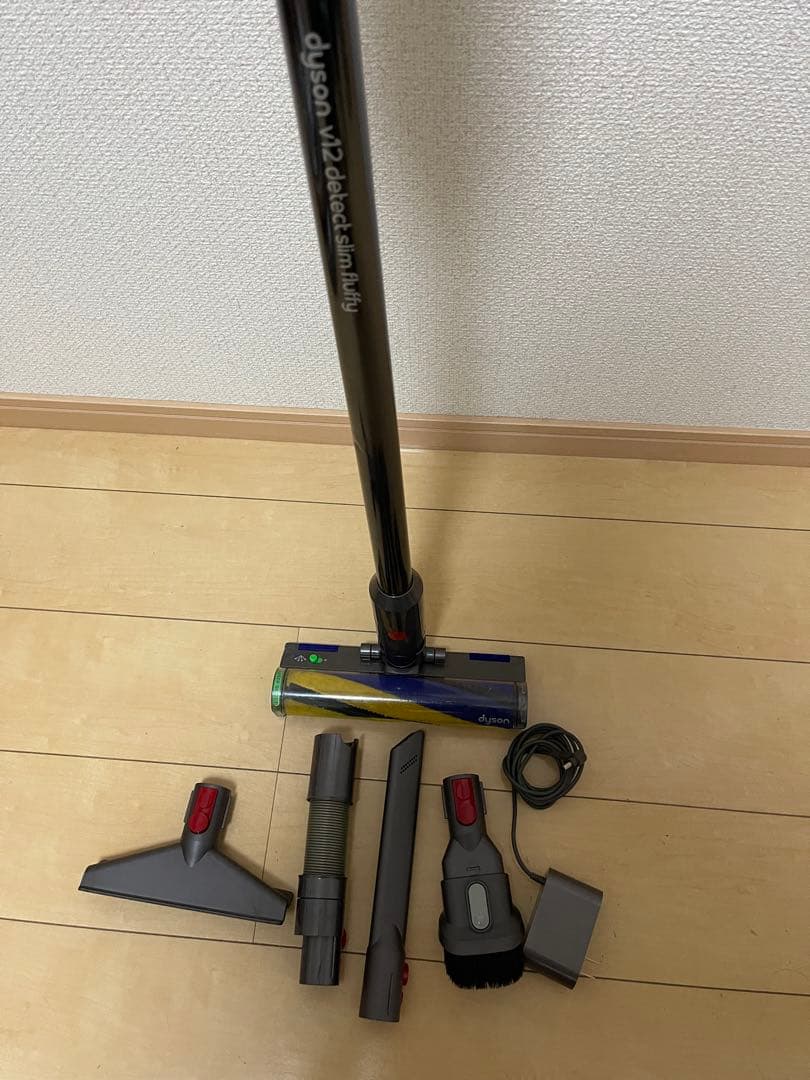 【良品】Dyson v12 sv３０detect slim