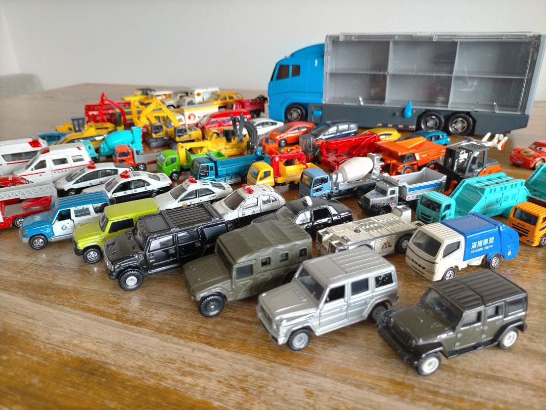 トミカ　まとめ売り