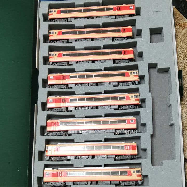 Ｎゲージ　名鉄キハ８０００系８連