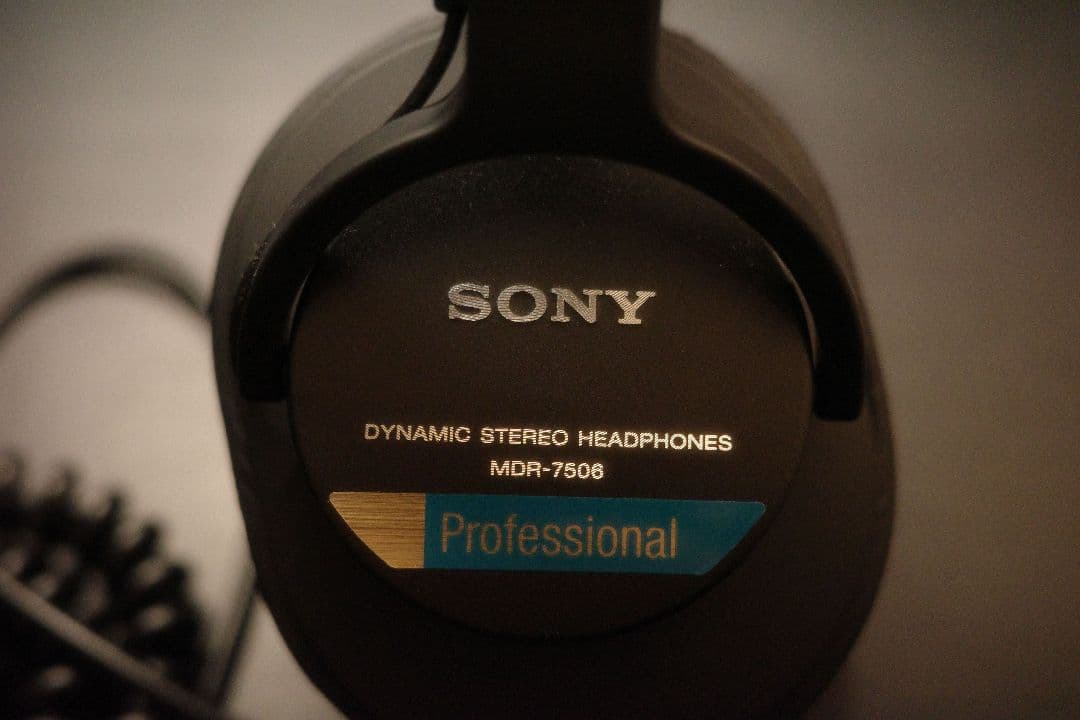 SONY ( ソニー ) MDR-7506 スタジオモニターヘッドホン