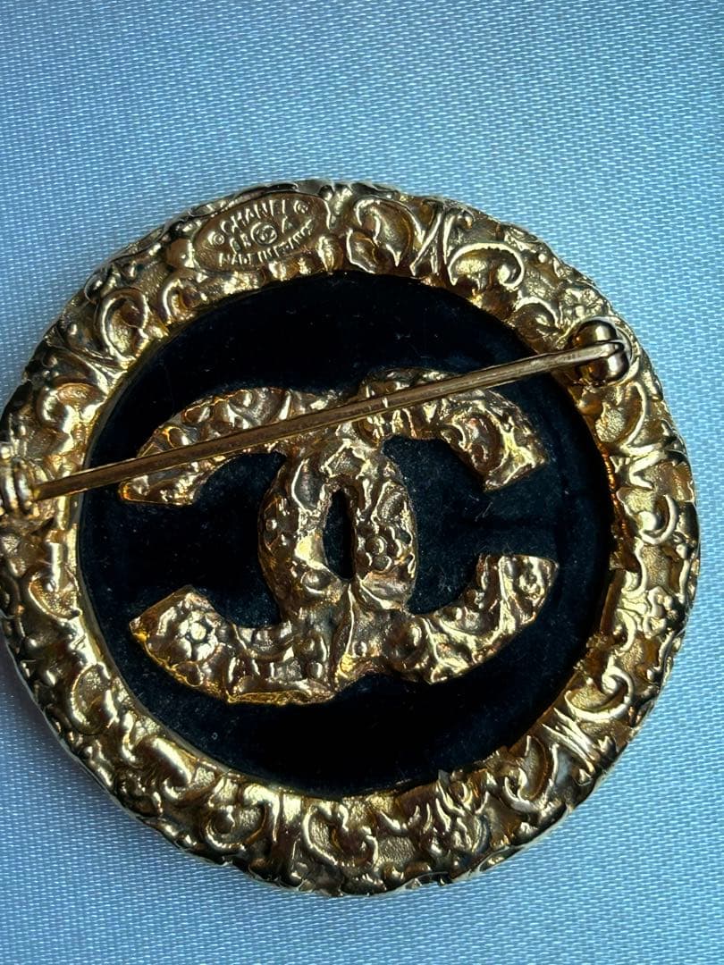 CHANELシャネル　超レア　ヴィンテージ　ブラック　溶岩ブローチ