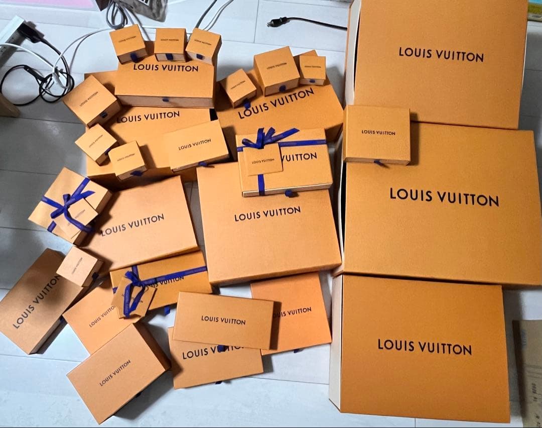 ルイヴィトン空箱・保存袋・ショップ袋
