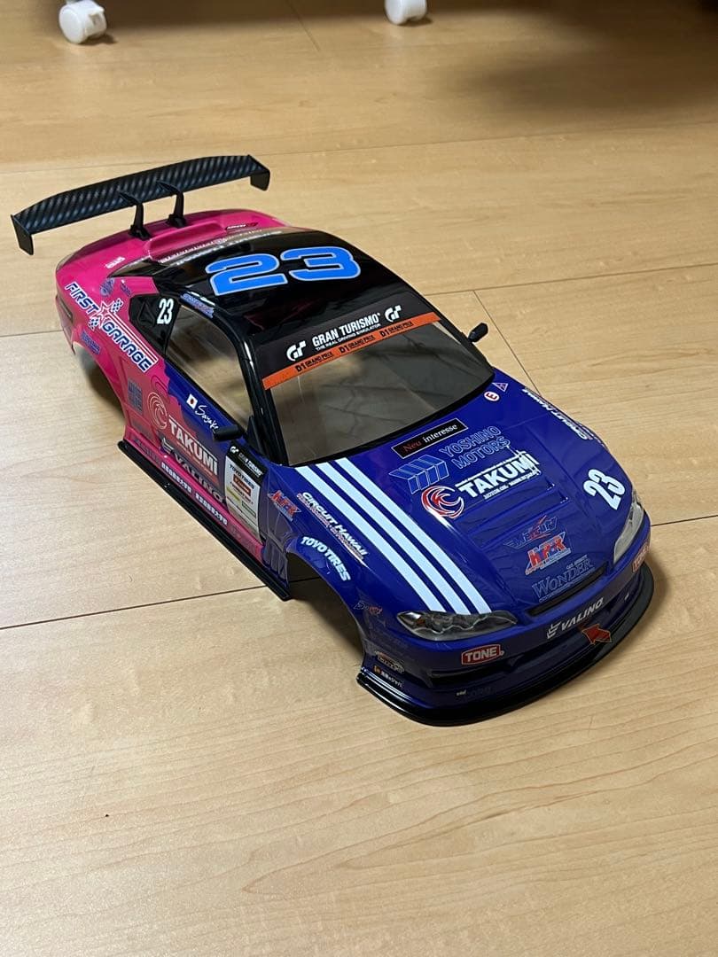 ヨコモ　ドリフト用ボディ
