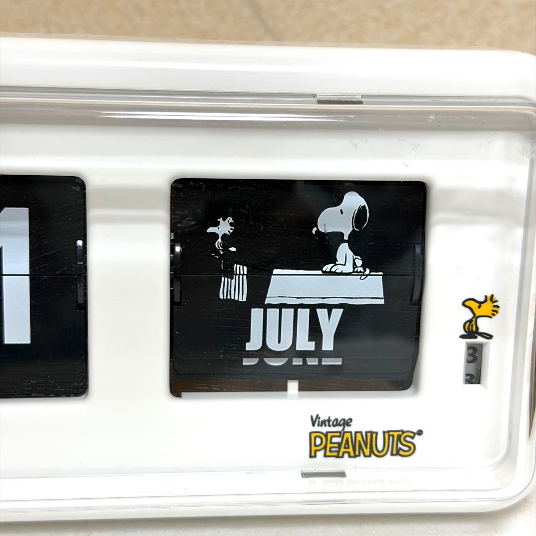 d*4様 希少★TWEMCO × PEANUTS スヌーピー パタパタ時計 BQ