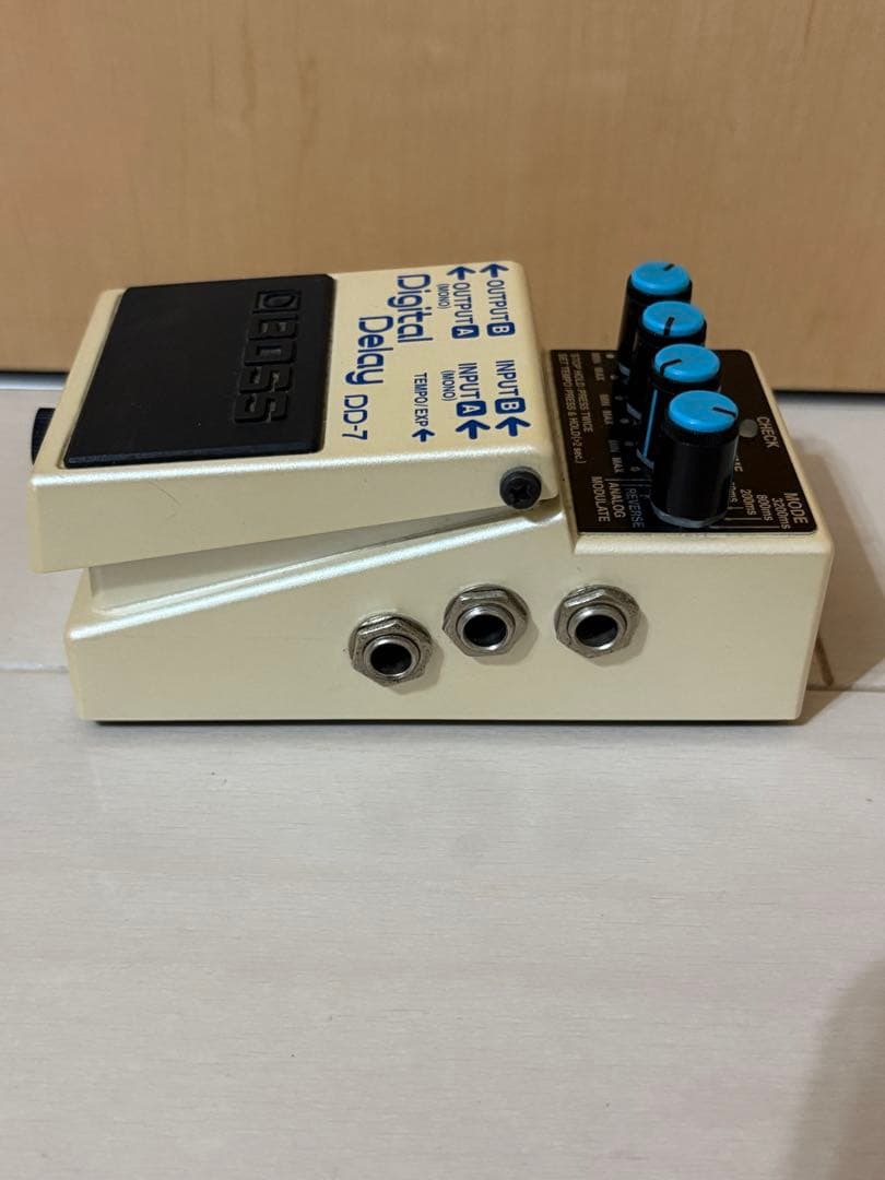 BOSS DD-7 デジタルディレイ　ギター　エフェクター　動作品