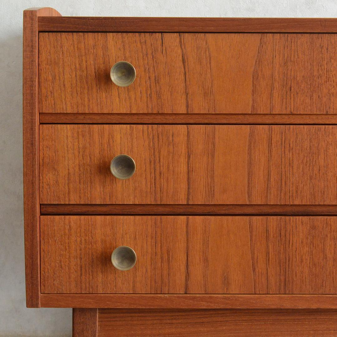 デンマーク 北欧ヴィンテージ チーク３段 スモールチェスト 北欧家具 オイル仕上