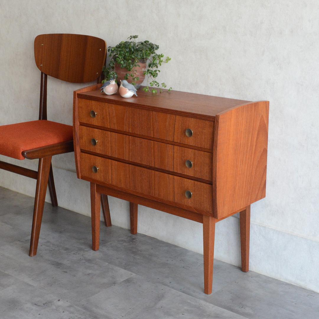 デンマーク 北欧ヴィンテージ チーク３段 スモールチェスト 北欧家具 オイル仕上