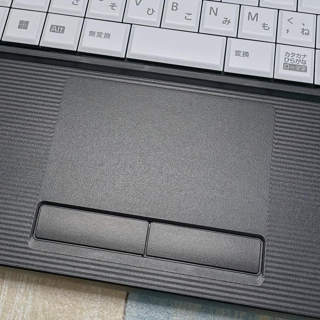 未使用に近いレベルの極美品✨第１２世代コアｉ５に超高速大容量新品ＳＳＤ１ＴＢ搭載