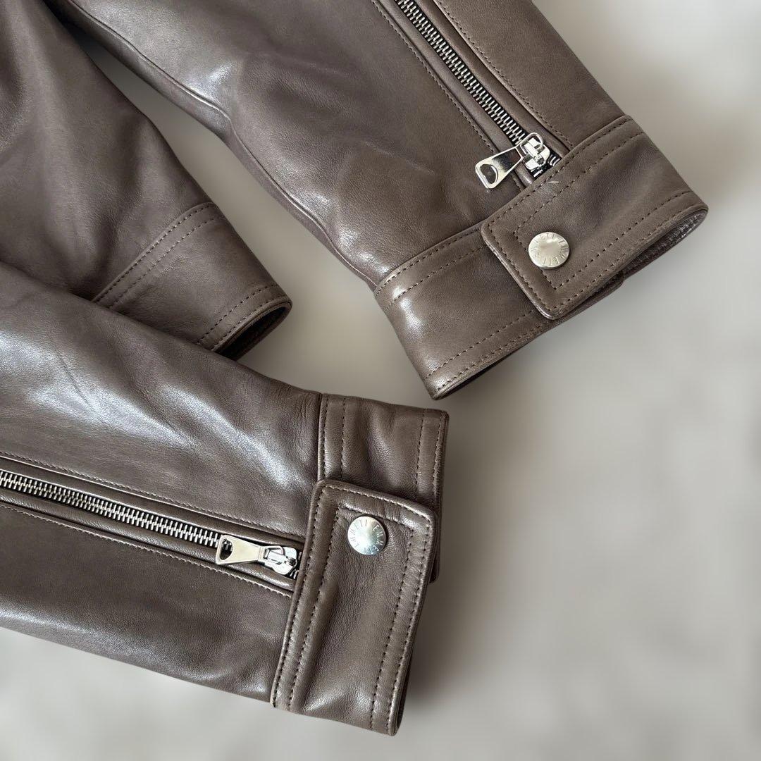 【50サイズ】美品　EMMETI シングルライダース 羊革　グレージュ　Wジップ