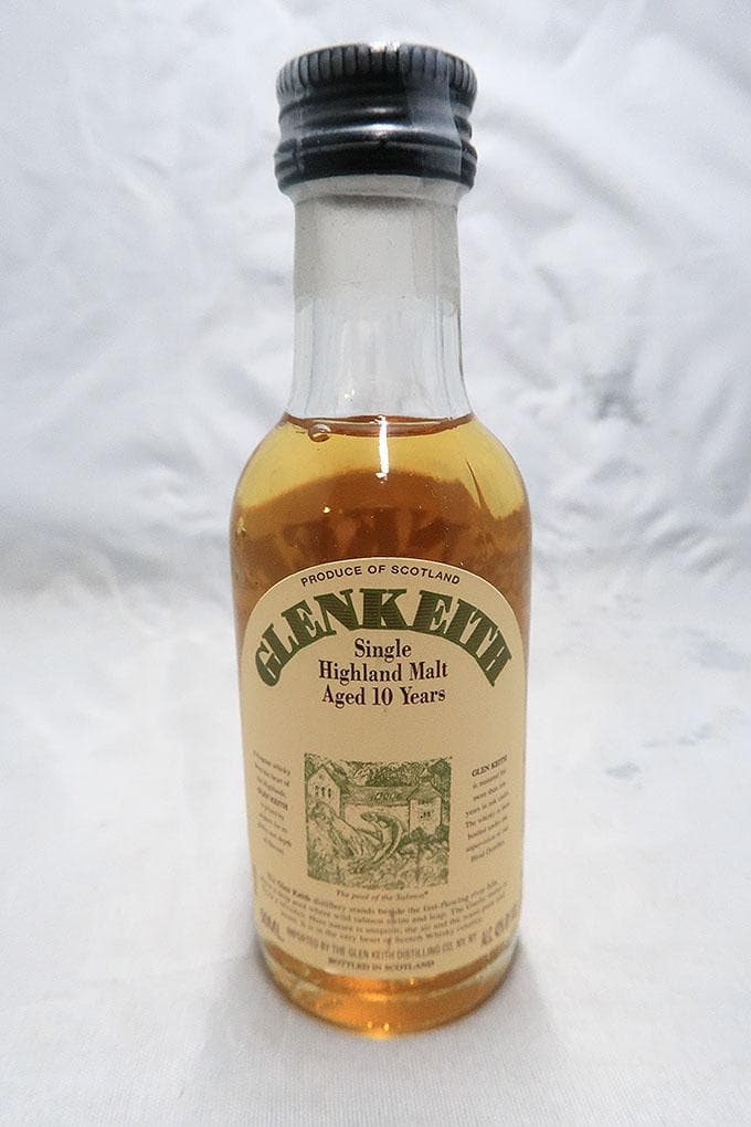 シーバスブラザーズ社 ヘリテージセレクション ミニチュアボトル４本セット