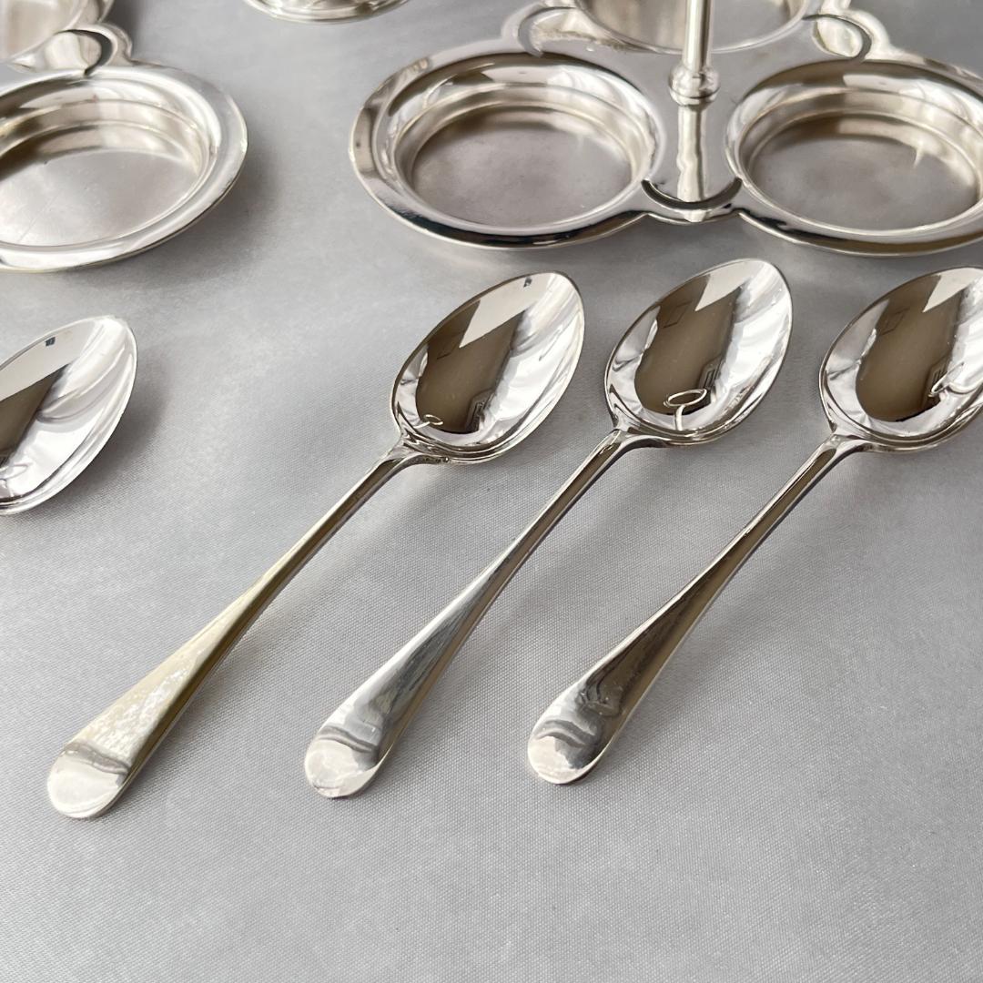 【英国】エッグクルーゼ 2個組 エッグカップ / スタンド / スプーン