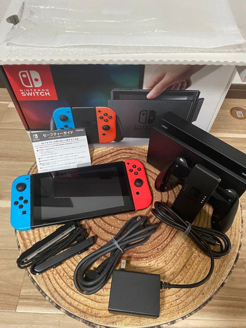 Nintendo Switch ニンテンドースイッチ本体　ネオン 10