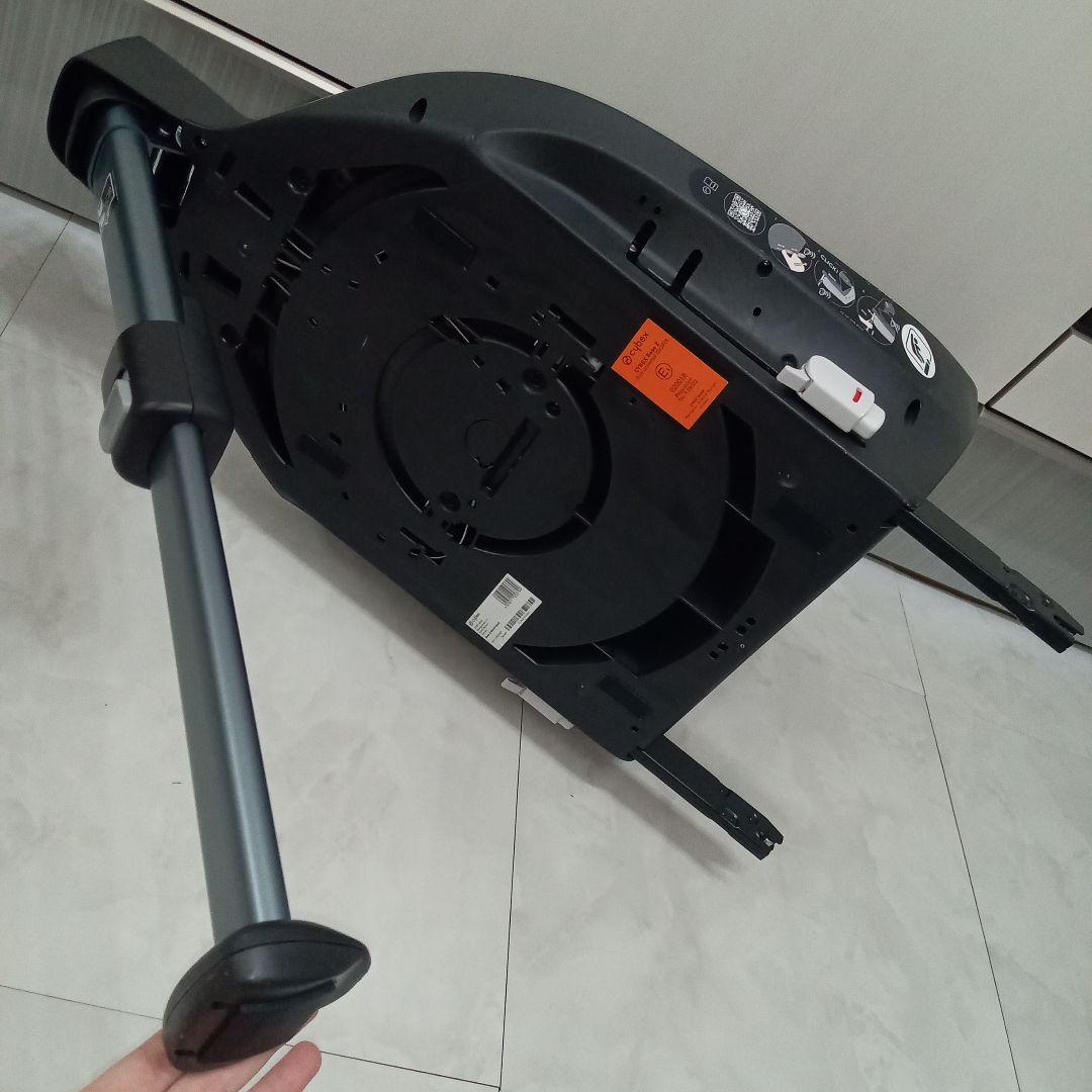 美品♡サイベックス【cybex】 ベース Z