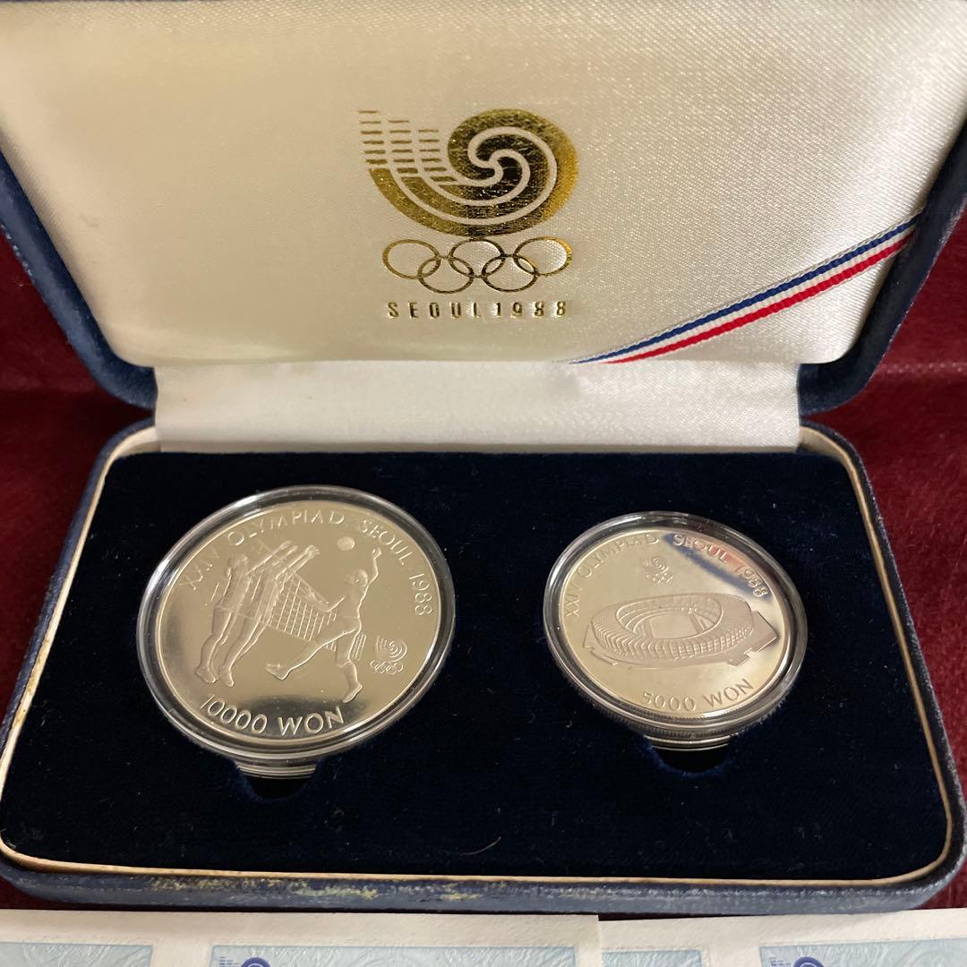 1988年 ソウル五輪　10,000ウォン・5,000ウォン　銀貨　約50g