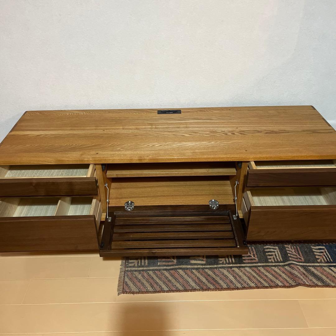 【美品】木製テレビボード モダンデザイン 125 北欧　無垢材