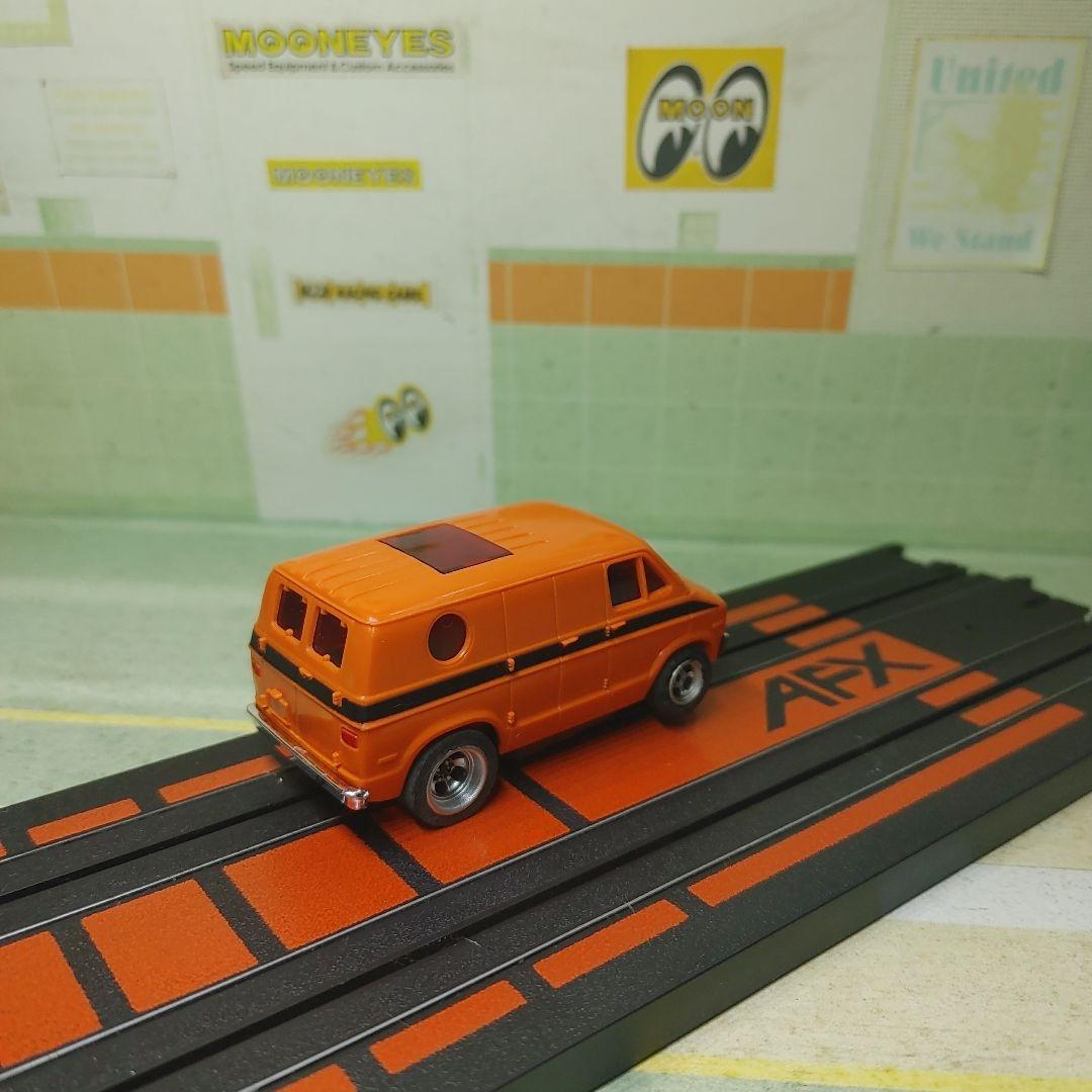 希少HOスロットカーDODGE VAN