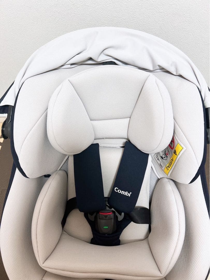 コンビ クルムーヴスマート Light ISOFIX チャイルドシート 新生児