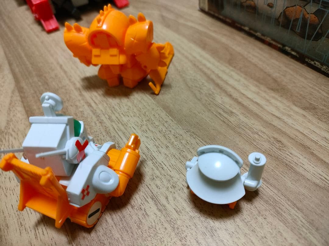 バンダイ 元祖SDガンダム106ファイヤーブレイザー