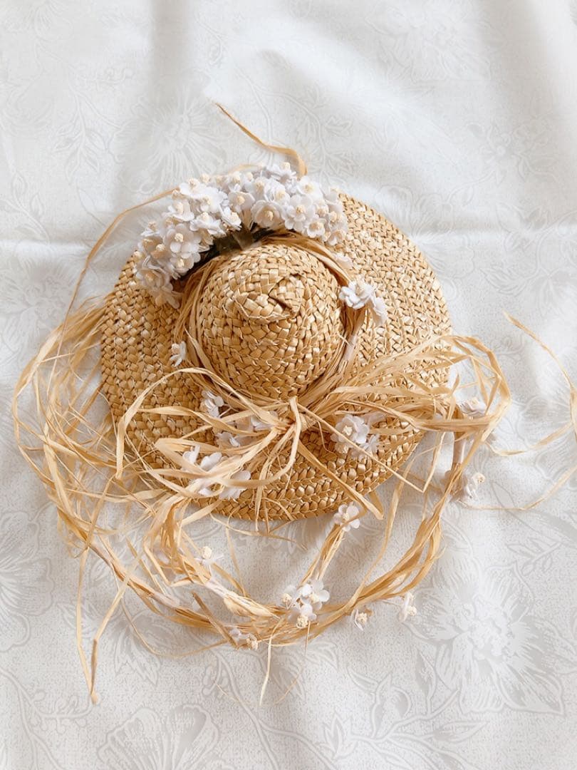 ワンダフルワールド❤️【美品】藁付き麦わら帽子のかわいいコサージュ❤️