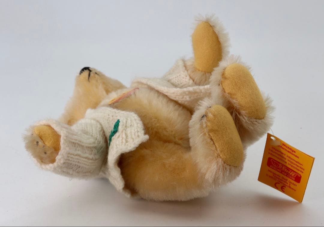 コレクション Steiff C.U. gathering bear with flag1995