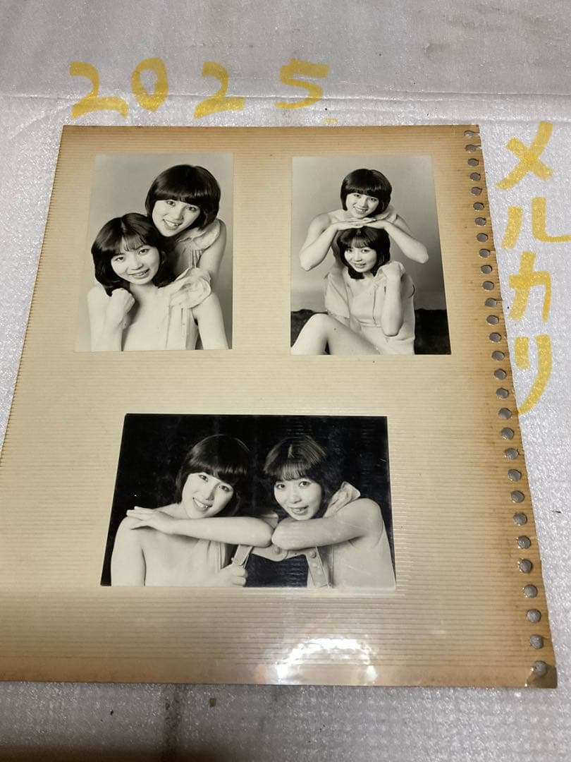 ピンクレディのプロマイド。フェルアルバムに貼り付けてございます。【そのまま出品】