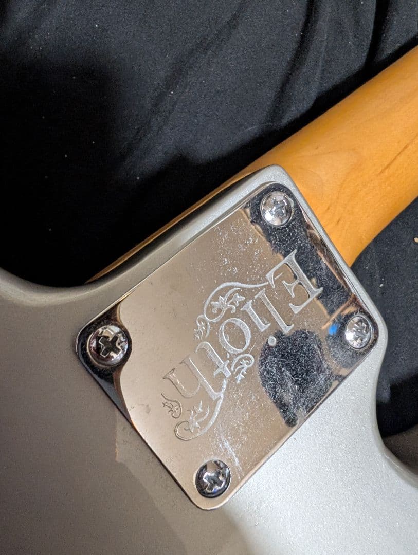 廃盤 Elioth S305 SSH ストラトタイプ アーム付属 タップ可