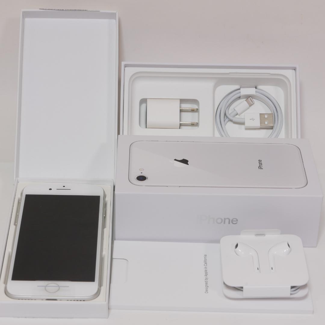 iPhone8 64GB シルバー バッテリー交換済み 美品