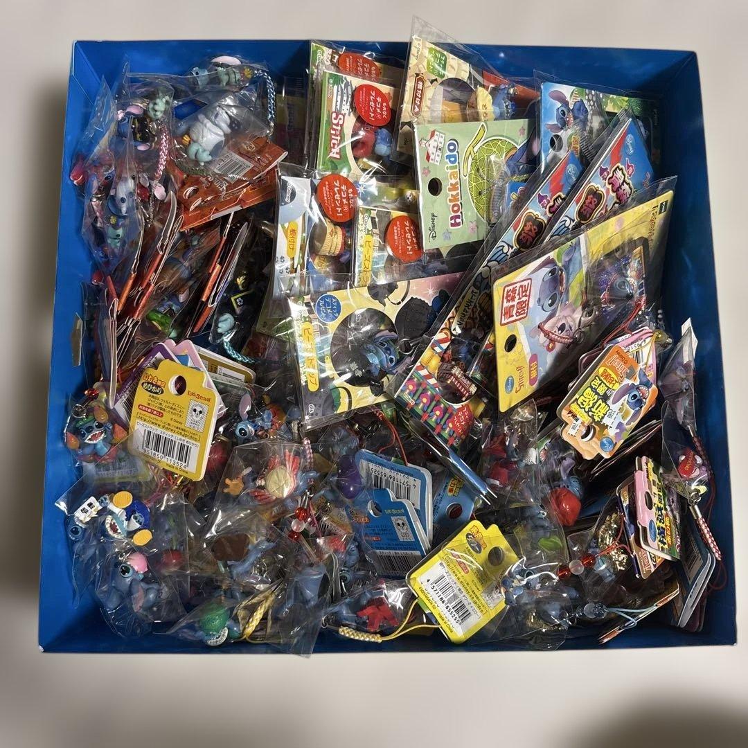 スティッチご当地ストラップ＆根付け　合計113個まとめ売り