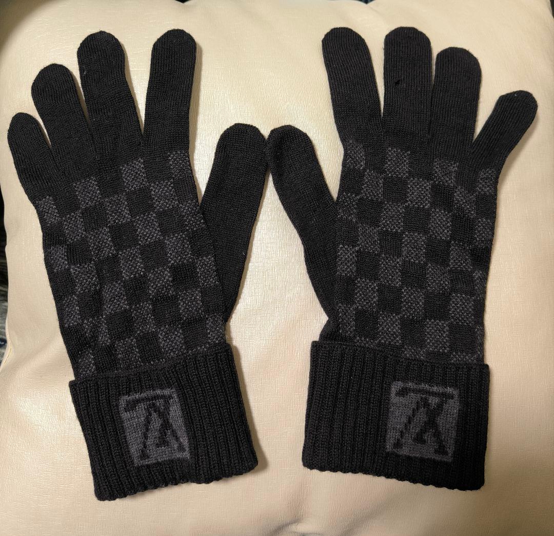 LOUIS VUITTON ルイヴィトン　LV ロゴ 手袋