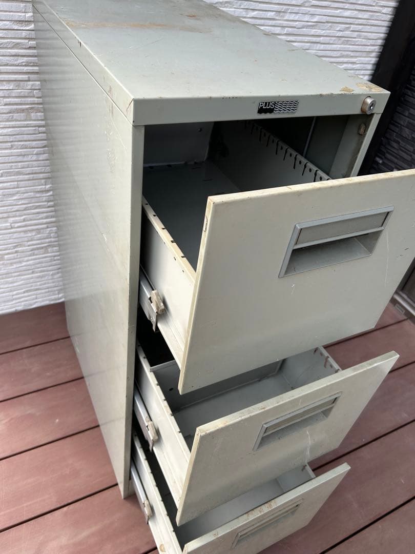 スチール製3段書類ケース　ビンテージ　サビ感　プラス　昭和レトロ　大量収納