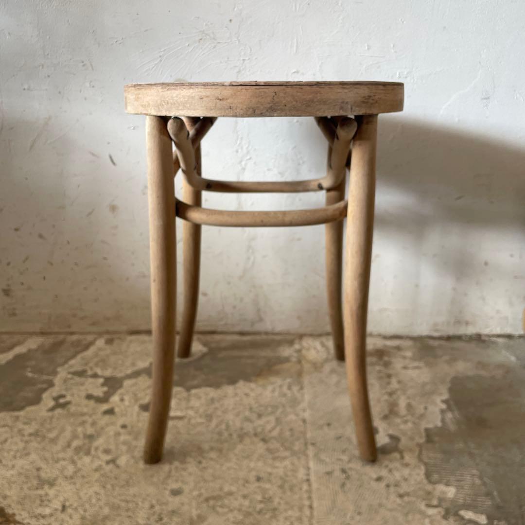 ビンテージ　　ベントウッドスツール　　剥離