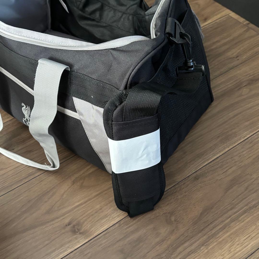 【新品未使用】リヴァプール ボストンバッグ サッカー Liverpool バック