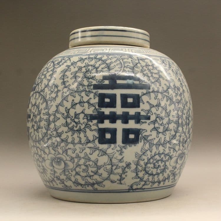 青花双喜懺纏枝蓮茶壺 茶道具 香道具 装飾品 工芸品 美術品 置物